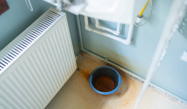 Best 24/7 water damage repair  in Burlington, IA